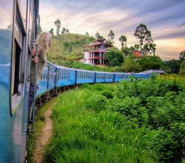 Nuwara Eliya Blue Train - Sri Lanka